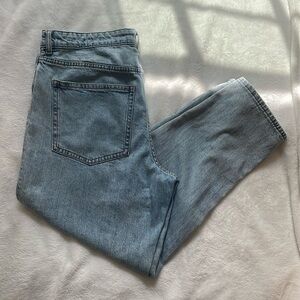 H&M | Light Wash Straight Jeans